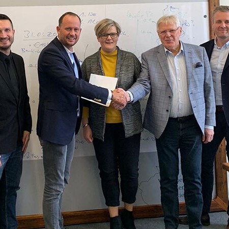 Erfolgreiche Vertragsunterzeichnung für KAP Surface Technologies Anfang 2020 in Dresden
